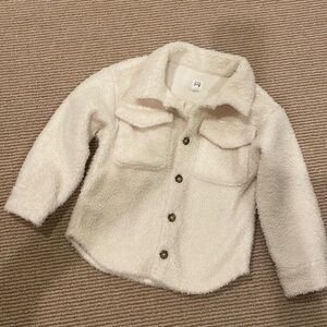 Gap 4 cream fuzzy shacket - NWOT